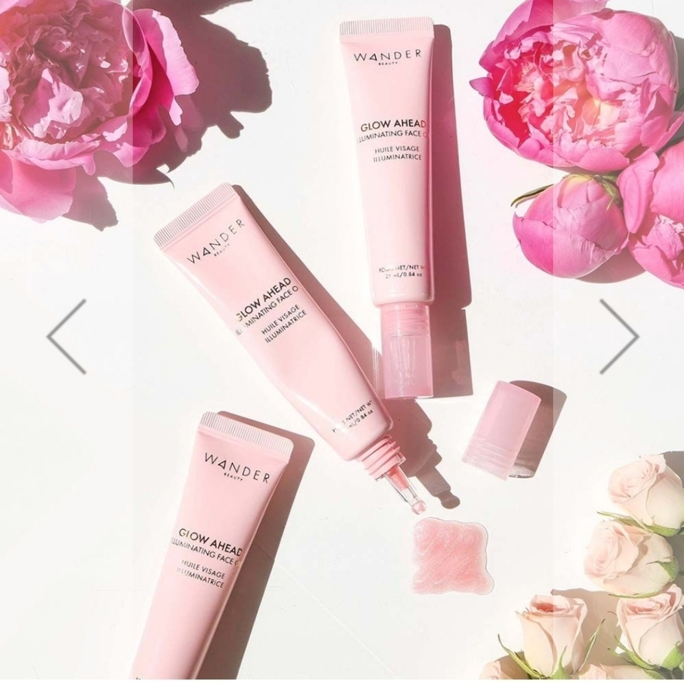 5/$25-NEW🌺 Wander Beauty Glow Ahead Illuminating Oi